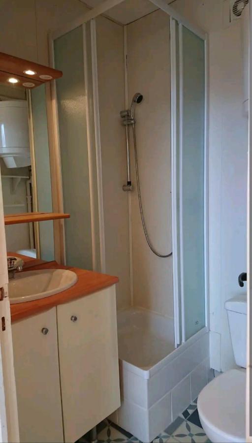 Le Petit Nid Rouge Apartment Ustou Luaran gambar